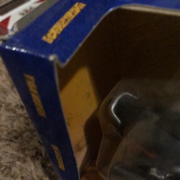 NIB Road & Track 1/18 scale Honda motorcycle - Picture 7 of 11